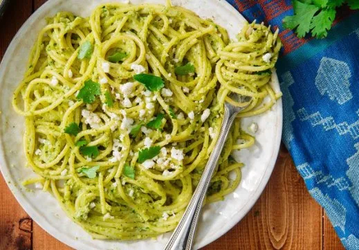Green Spaghetti: A Culinary Curiosity