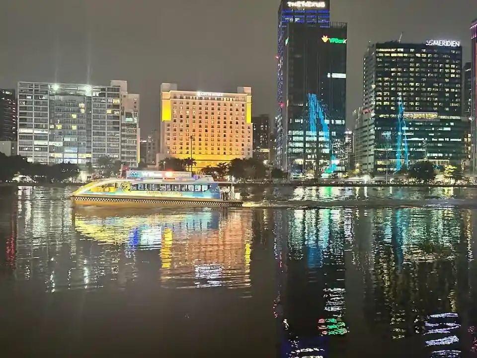 Exploring the Vibrant Streets of Saigon