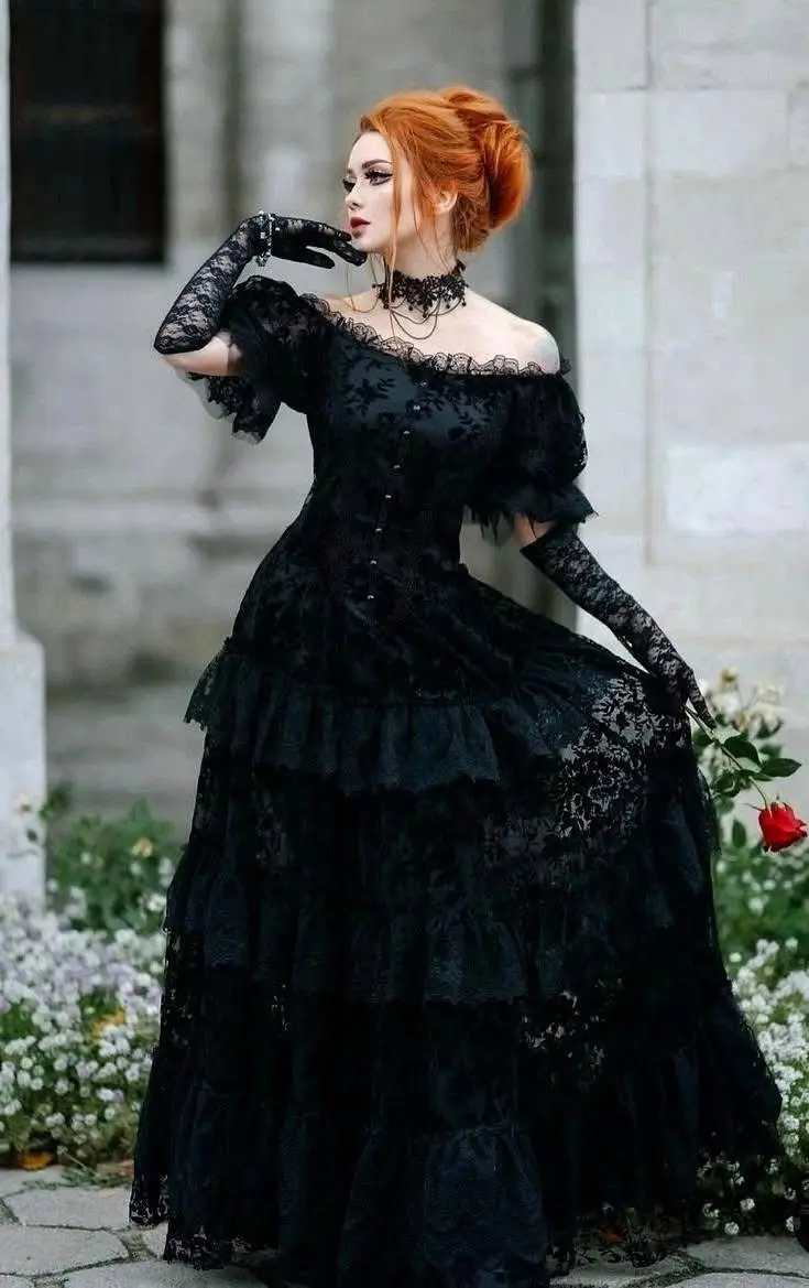 Absolutely stunning dress!