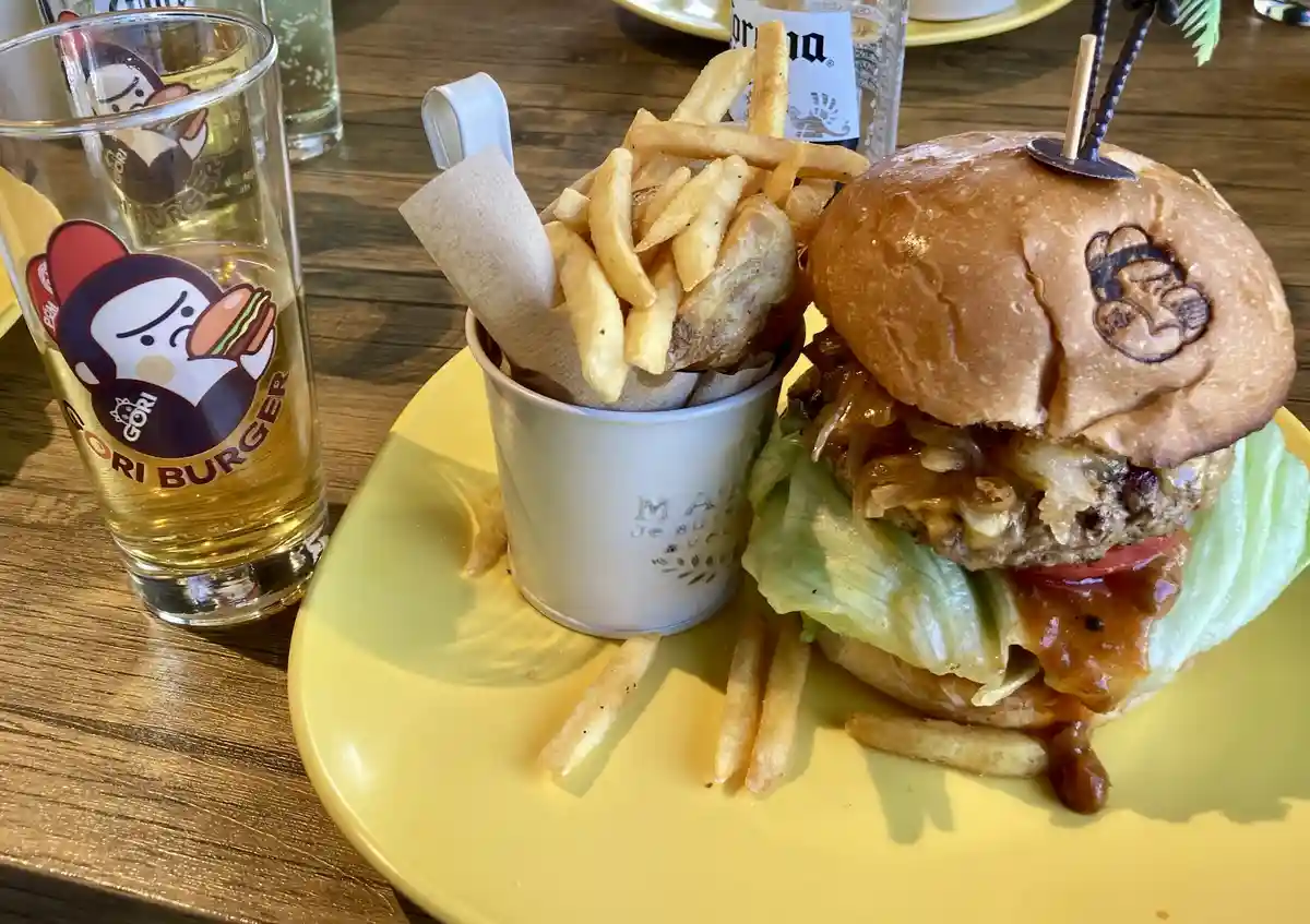 Savoring the Osaka Burger Experience