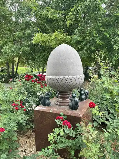All Hail the Mighty Acorn!