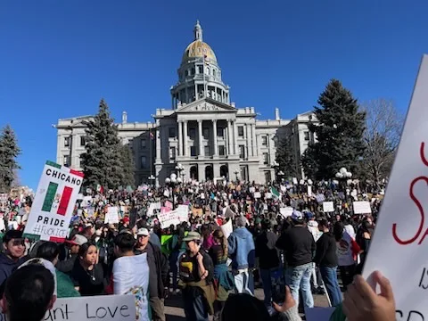 This is the true face of democracy in action!