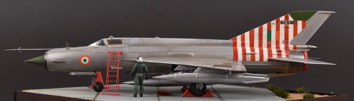 Incredible Indian Airforce MiG21mf Model in 72nd Scale